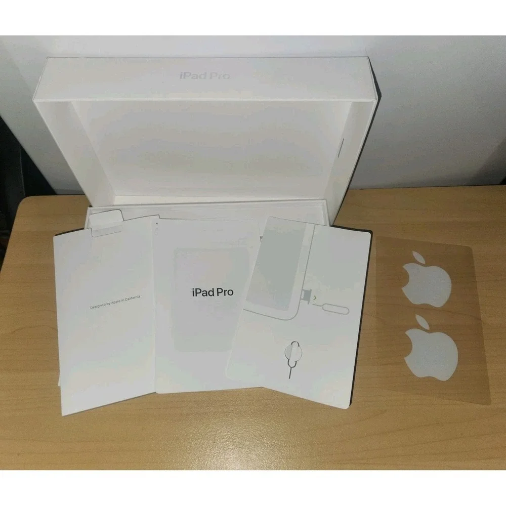 Apple iPad Pro 11-inch (3rd Generation 128GB) EMPTY BOX ONLY‎ Guide & Stickers